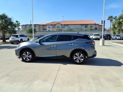 Used 2020 Nissan Murano S w/ Technology Package FWD image 2