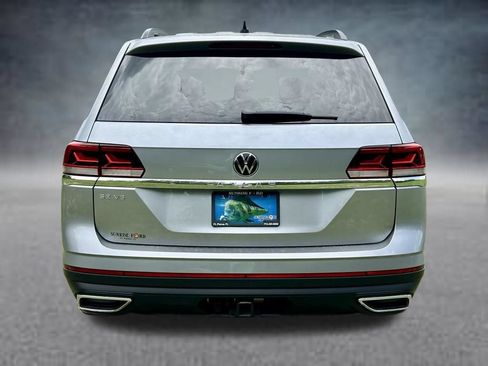 Used 2023 Volkswagen Atlas SE w/ Black Wheel Package FWD image 6