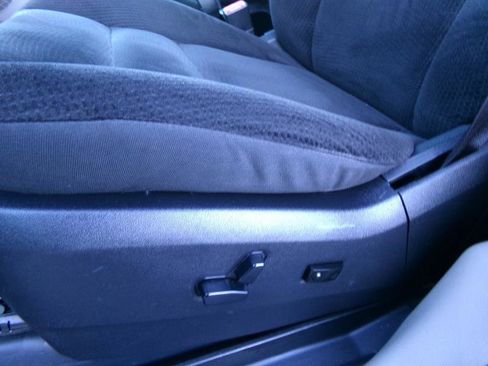 Used 2019 Dodge Grand Caravan SE w/ UConnect Hands-Free Group image 11