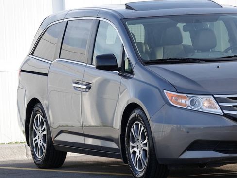 Used 2011 Honda Odyssey EX-L image 42
