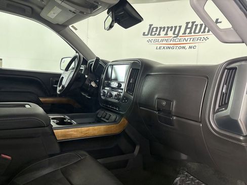 Used 2017 Chevrolet Silverado 1500 LTZ w/ Sport Package AWD/4WD image 30
