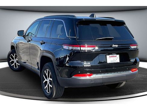 Used 2024 Jeep Grand Cherokee Limited AWD/4WD image 2