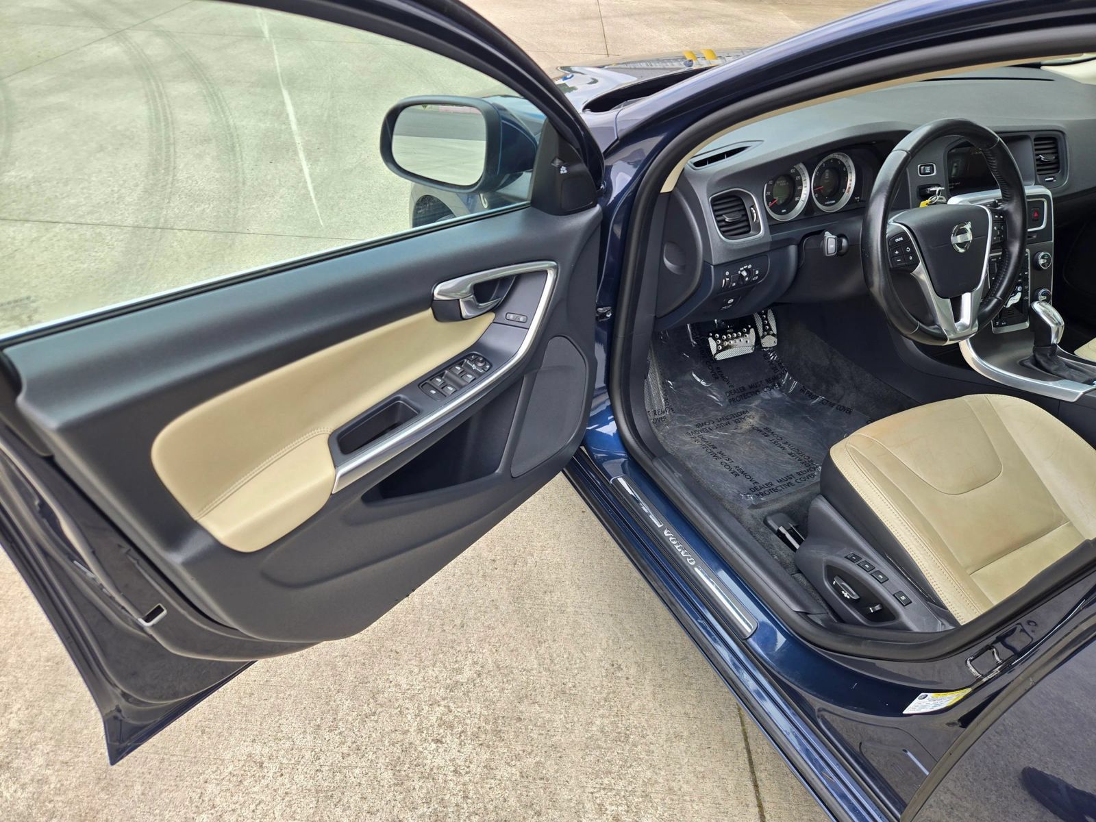 Used 2013 Volvo S60 T5 FWD image 10
