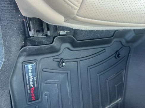 Used 2017 Subaru Outback 2.5i Limited AWD/4WD image 17