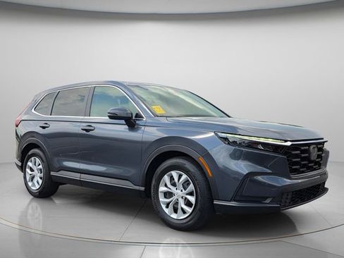 Used 2025 Honda CR-V LX image 8
