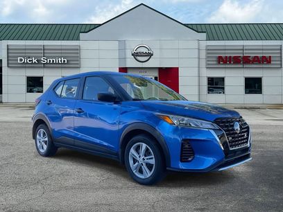 Used 2025 Nissan Kicks Play S