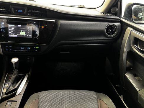 Used 2017 Toyota Corolla LE FWD image 15