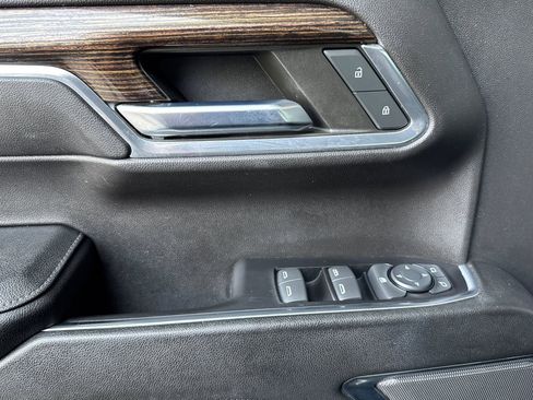 Used 2023 GMC Sierra 1500 Elevation image 11