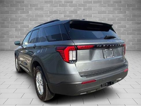 Certified 2025 Ford Explorer Active image 3