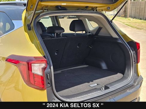 Used 2024 Kia Seltos SX AWD/4WD image 34