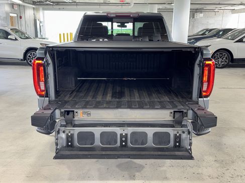Used 2019 GMC Sierra 1500 SLT w/ SLT Premium Plus Package AWD/4WD image 14