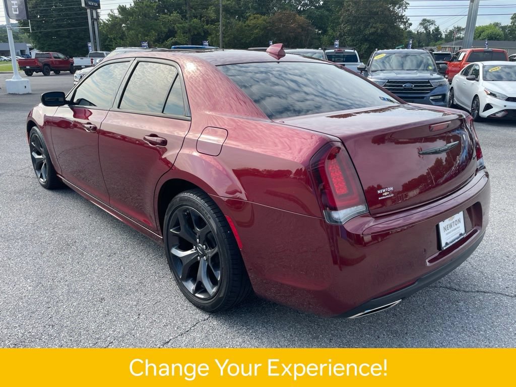 Used 2023 Chrysler 300 Touring L w/ Popular Equipment Group RWD image 40