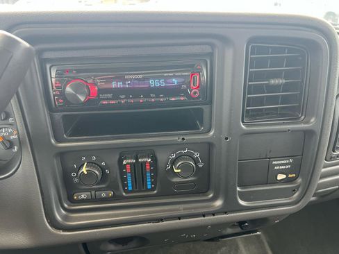 Used 2003 GMC Sierra 1500 2WD Extended Cab w/ Exterior Appearance Package image 34