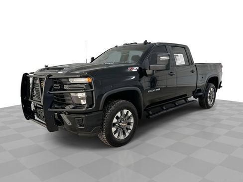 Used 2024 Chevrolet Silverado 2500 Custom w/ Custom Convenience Package AWD/4WD image 1