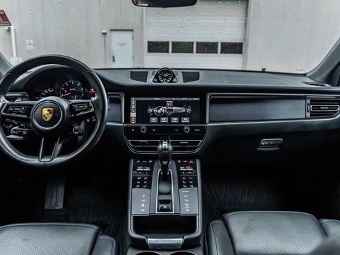 Used 2022 Porsche Macan GTS AWD/4WD image 28