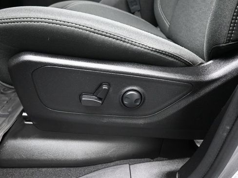 Used 2025 RAM 1500 Big Horn RWD image 11