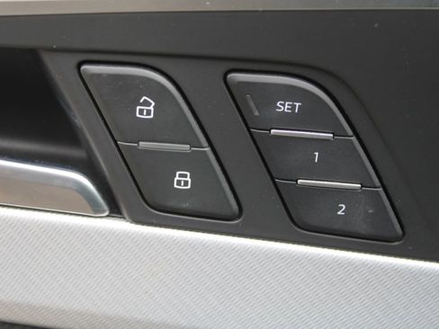 Used 2017 Audi A4 2.0T Premium w/ Audi MMI Navigation Plus image 21