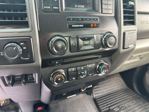 Used 2017 Ford F250 XL w/ Power Equipment Group RWD image 27