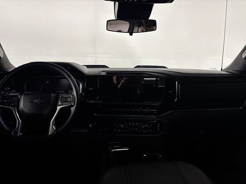 Used 2024 Chevrolet Silverado 1500 LT Trail Boss w/ Convenience Package II image 12