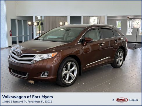 Used 2013 Toyota Venza XLE w/ Tow Prep Pkg AWD/4WD image 1