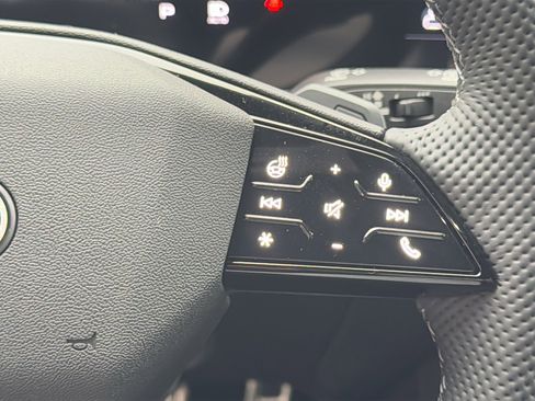 New 2025 Audi SQ5 Premium Plus image 24