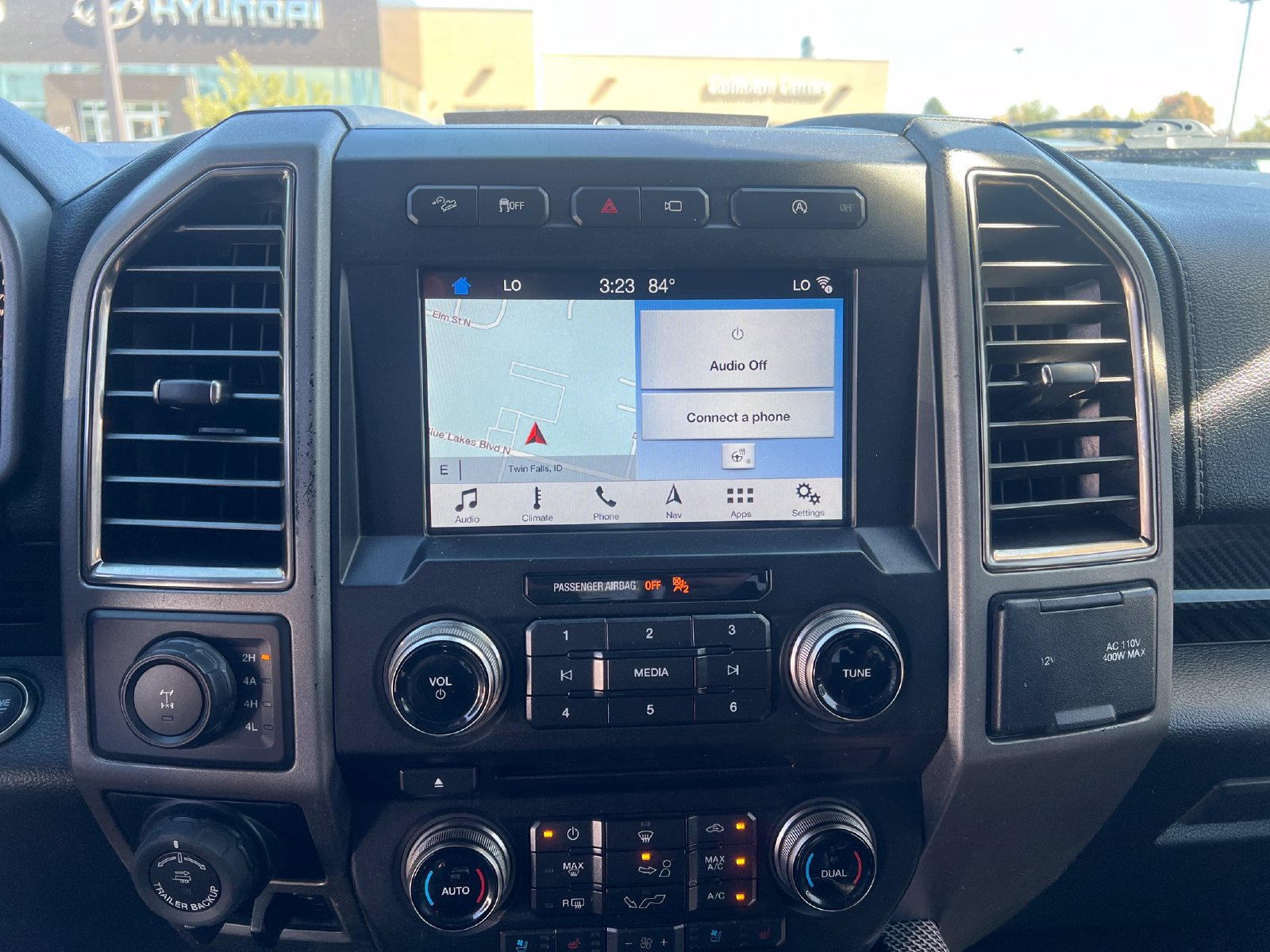 Used 2018 Ford F150 Raptor w/ Equipment Group 802A Luxury AWD/4WD image 16