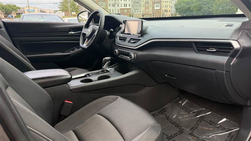 Used 2022 Nissan Altima 2.5 S FWD image 7