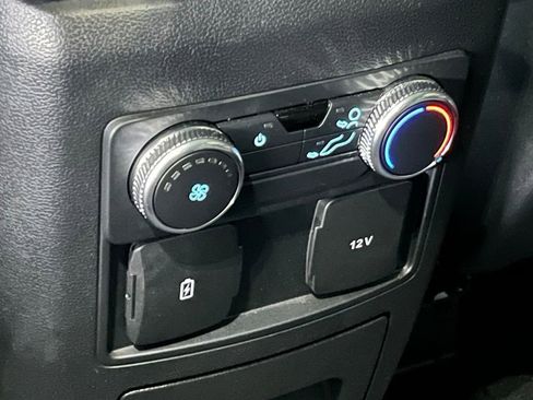 Used 2022 Ford Explorer XLT w/ Class IV Trailer Tow Package image 21