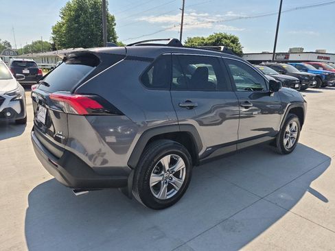 Used 2024 Toyota RAV4 LE AWD/4WD image 6