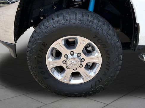 Used 2024 RAM 2500 Big Horn w/ Off Road Package AWD/4WD image 10