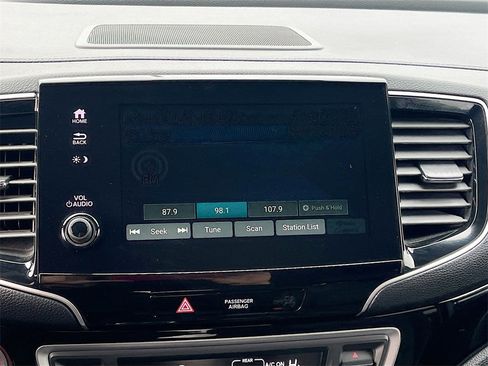 Used 2023 Honda Passport Elite image 15