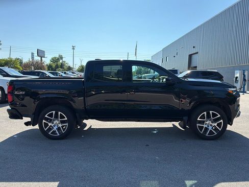 Used 2024 Chevrolet Colorado Z71 w/ Z71 Convenience Package 2 AWD/4WD image 2