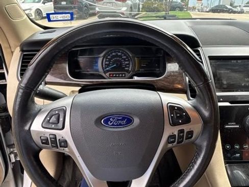 Used 2014 Ford Taurus Limited w/ Equipment Group 301A FWD image 13