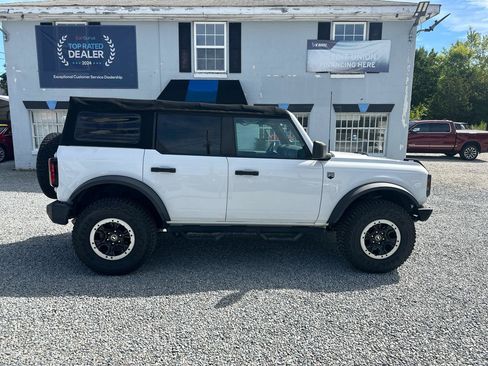 Used 2021 Ford Bronco Big Bend w/ Sasquatch Package AWD/4WD image 7