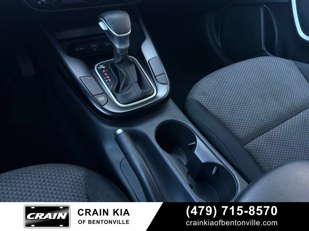 Used 2020 Kia Soul LX FWD image 18