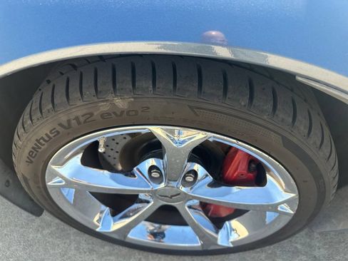 Used 2012 Chevrolet Corvette Grand Sport w/ 3LT Preferred Equipment Group RWD image 27