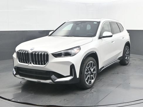New 2026 BMW X1 xDrive28i w/ Technology Package AWD/4WD image 1