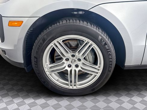 Used 2020 Porsche Macan S image 32