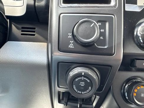 Used 2016 Ford F150 XLT w/ Equipment Group 302A Luxury AWD/4WD image 21