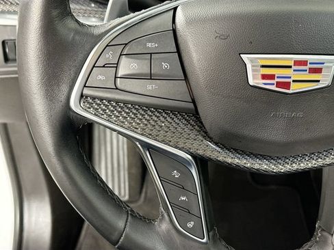 Used 2024 Cadillac XT5 Sportv w/ Technology Package AWD/4WD image 24