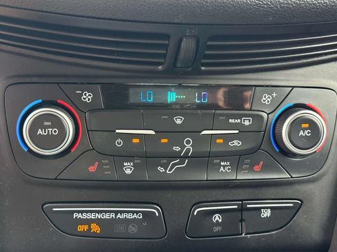 Used 2018 Ford Escape SEL FWD image 22