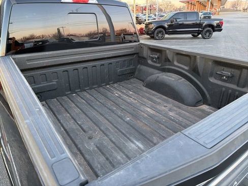 Used 2018 Ford F150 Platinum w/ Equipment Group 701A Luxury image 6