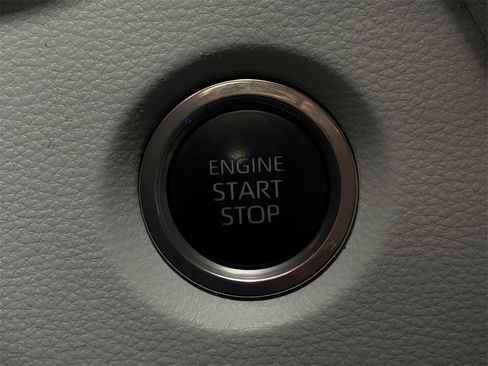 Used 2023 Toyota Corolla SE image 17