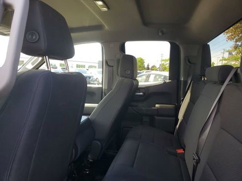 Certified 2020 Chevrolet Silverado 1500 Custom w/ Custom Value Package AWD/4WD image 9