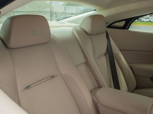 Used 2019 Rolls-Royce Wraith RWD image 28