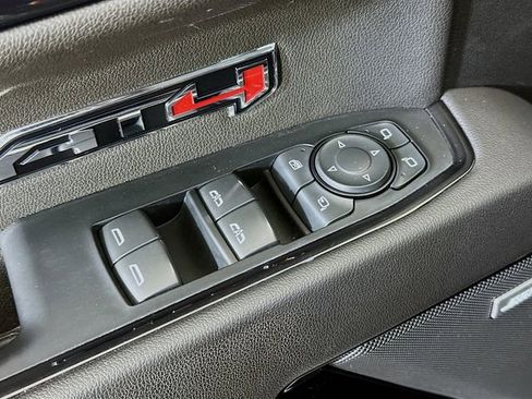 Used 2022 GMC Sierra 1500 AT4 w/ AT4 Premium Package image 12