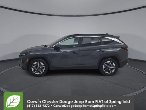 Used 2025 Hyundai Tucson SEL FWD image 9