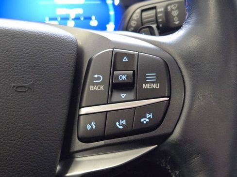 Used 2020 Ford Explorer Platinum w/ Premium Technology Package image 31