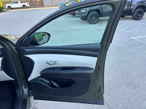 Used 2025 Hyundai Tucson SEL AWD/4WD image 43