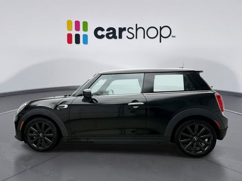 Used 2021 MINI Cooper 2-Door Hardtop image 2